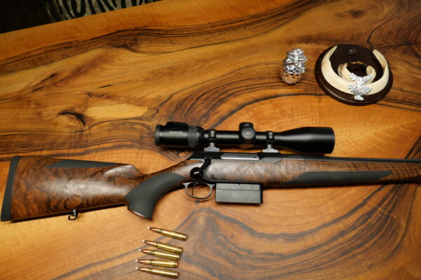 Sauer 202 Schwarzwild HYBRID, Final Edition, Swarovski Optik, cal. 8 x 57 is oder .308 Win. 51 cm LL, semiweight, M18x1 – Bild 3
