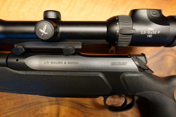 Sauer 505 im Premiumpaket mit Sauer Synchro XT Black Lochschaft und Swarovski Z6i in 2 -12 x 50 LA oder 1,7 -10 x 42 LA – Bild 14